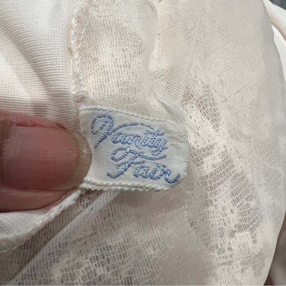 Vintage Vanity Fair Nightgown Ivory Nylon USA Sleeveless Bust 32, Small - Picture 4 of 7